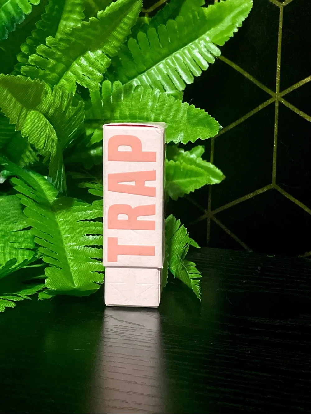 Jeffree Star Velvet Trap Lipstick - Grave Digger